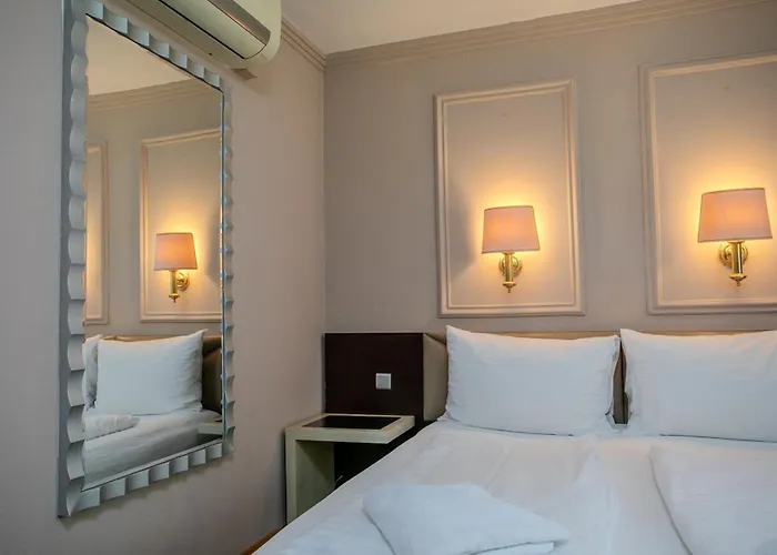 Attaché Hotel Viena