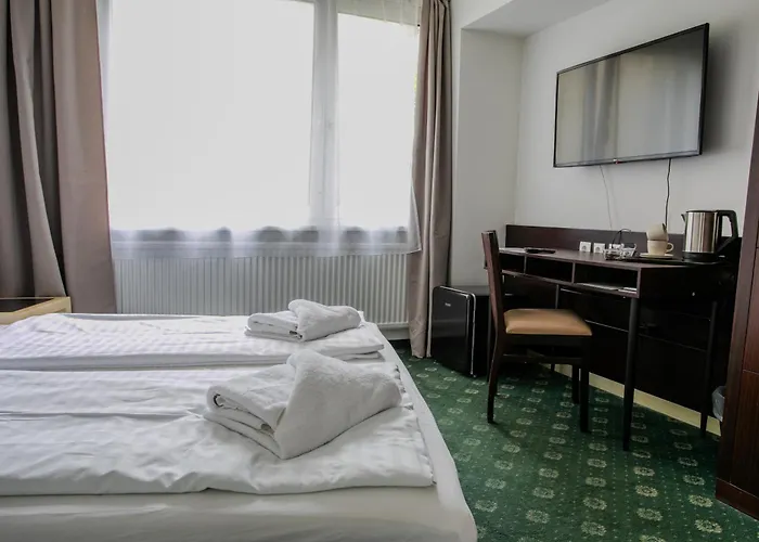 Attaché Hotel