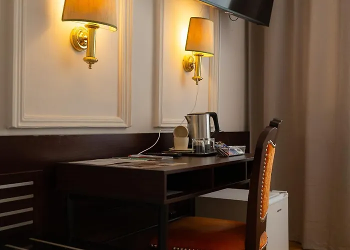 Attache Βιέννη